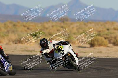 media/Oct-29-2022-CVMA (Sat) [[14c0aa3b66]]/Race 9 Amateur Supersport Middleweight/